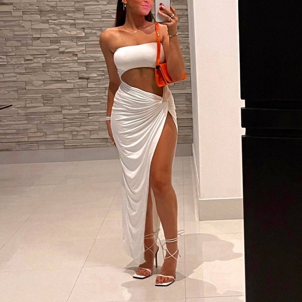 MAXI CUT OUT DRESS